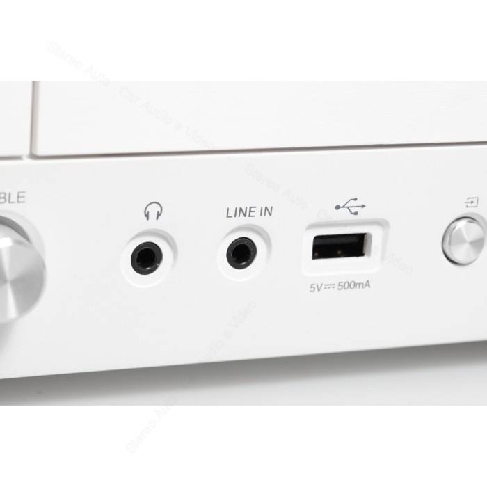 Kenwood M-820DAB