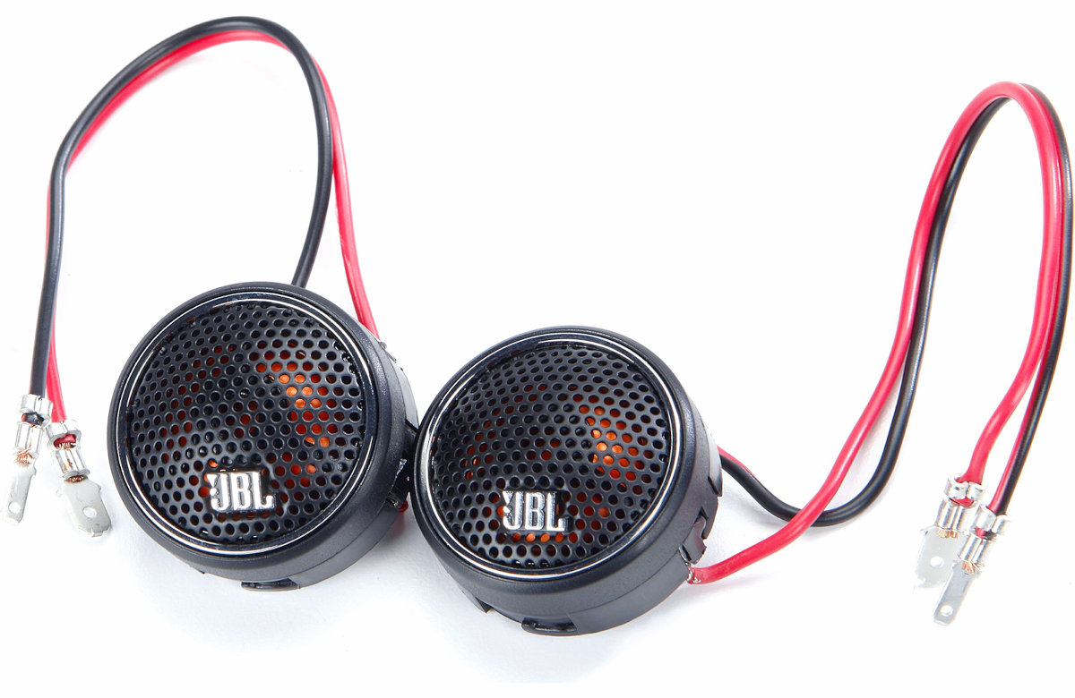 Tweeter per auto universali, piccoli e sottili, modello JBL Club 3412T, con filtri crossover e vari accessori per installazione in predisposizione portiera, cruscotto, montante, oppure libera a vista. Vista principale.